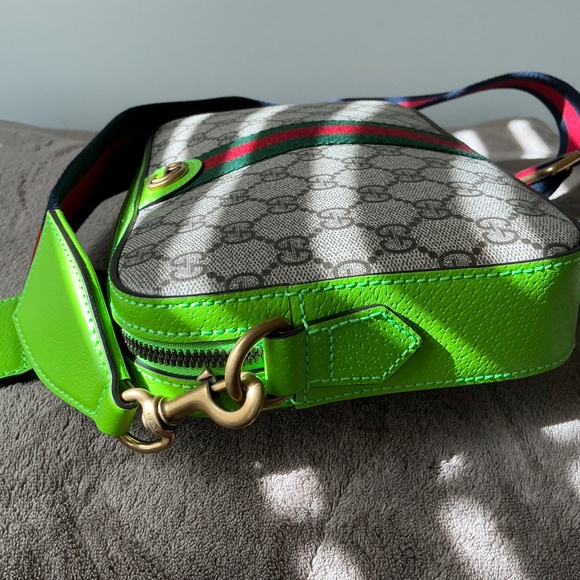 Gucci Ophidia Neon Crossbody & Wristlet w/Removable straps - Picture 10 of 16